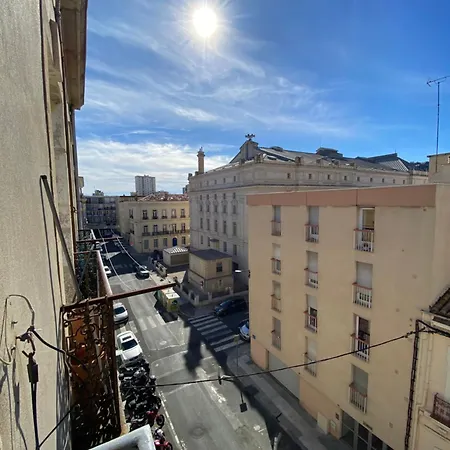 Appartement Equipe A 50 Metre De La Gare Et 10 Mn Des *
