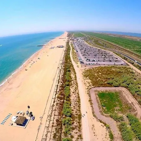 Equipe A 50 Metre De La Gare Et 10 Mn Des * Sète