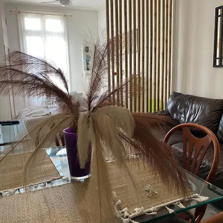 équipé A 50 Mètre De La Gare Et 10 Mn Des Appartamento *