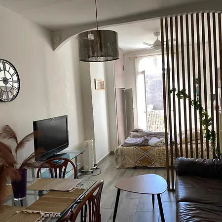 Au Théâtre 10 Mn Des Plages Apartment Sète