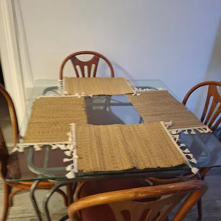 Equipe A 50 Metre De La Gare Et 10 Mn Des Apartmán Sète